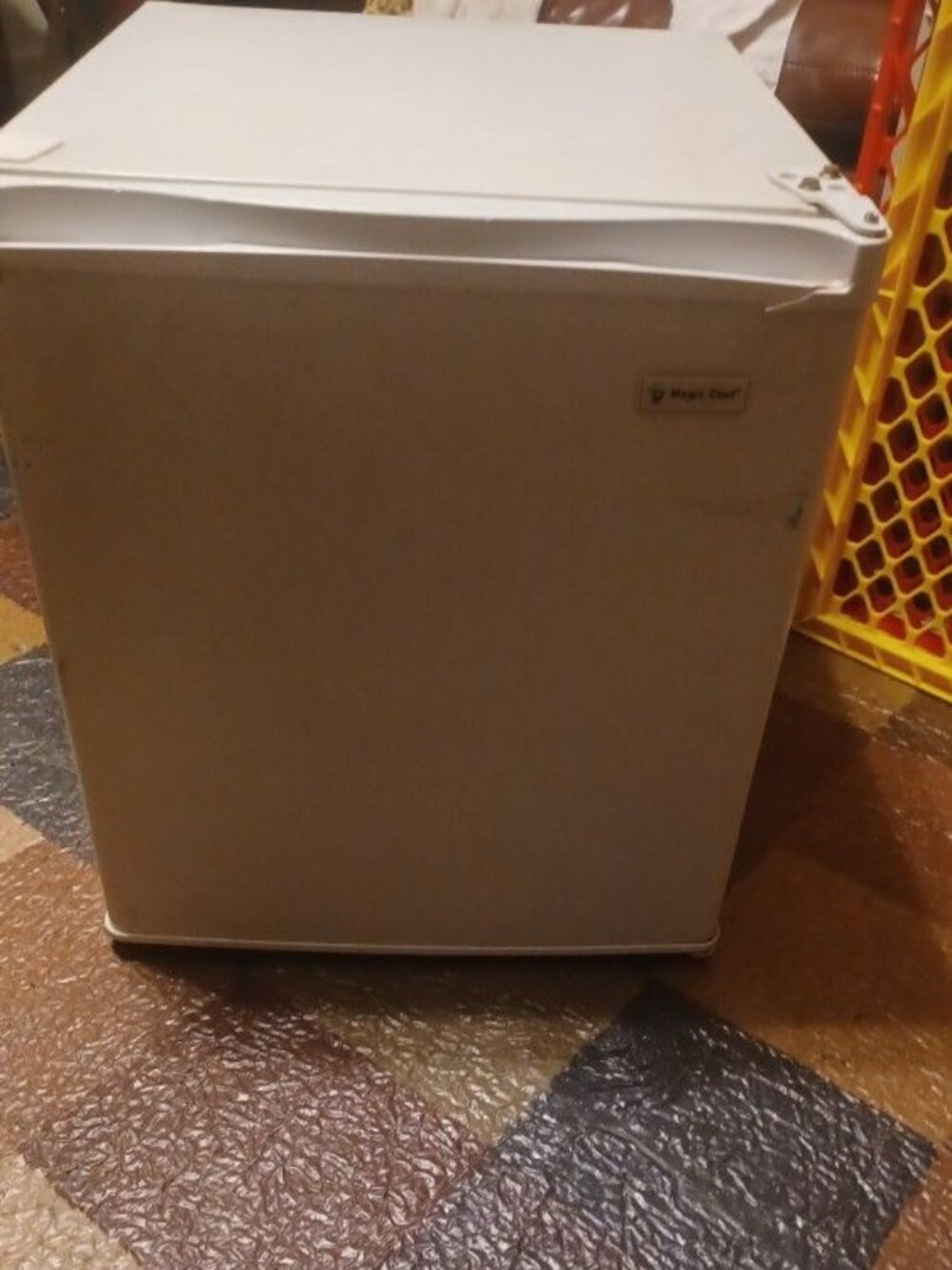 Local pick up ONLY** Tempe, AZ -White Mini Refrigerator By Magic Chef